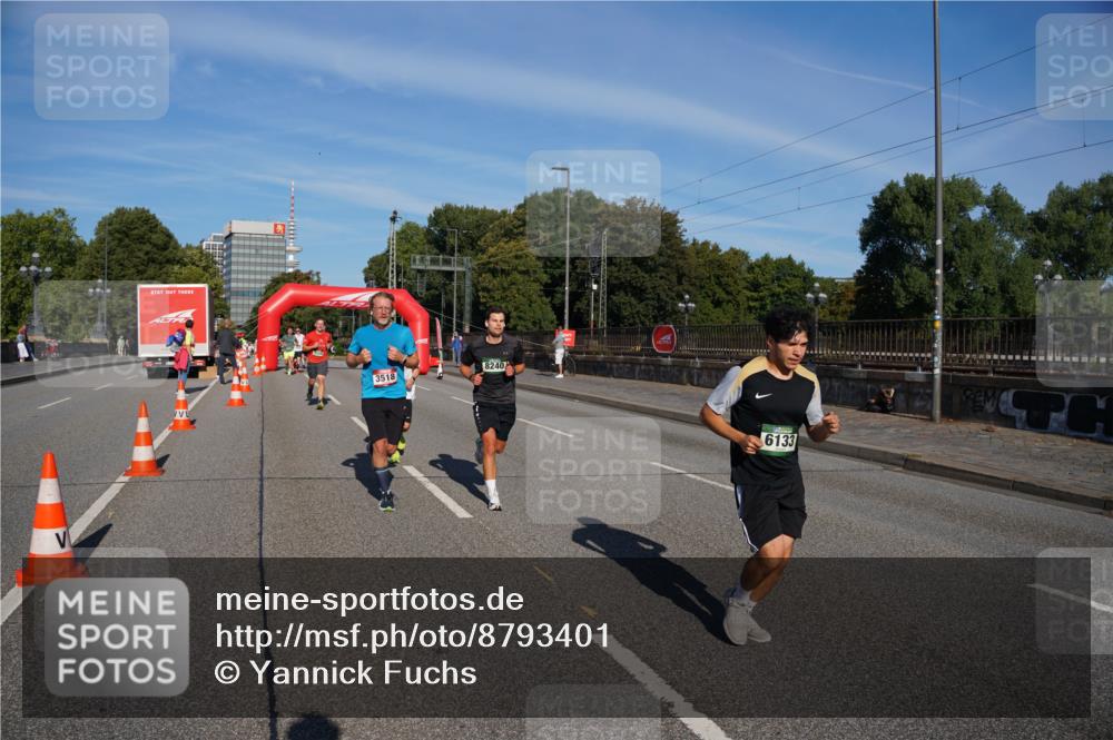 07.09.2025 - BARMER Alsterlauf Yannick Fuchs http://msf.ph/oto/8793401 07.09.2025 09:43:13 Laufen 3518, 8240, 6133 meine-sportfotos.de
