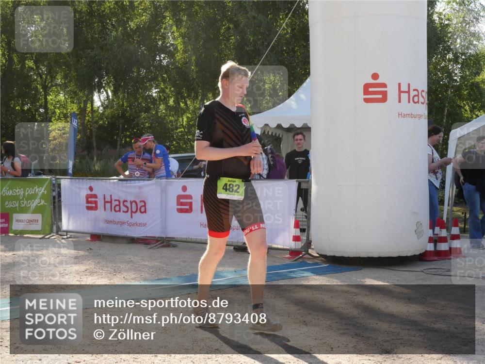 07.09.2025 - 19. Norderstedt Triathlon Zöllner http://msf.ph/oto/8793408 07.09.2025 16:36:28 Ziel 482, 1085 meine-sportfotos.de
