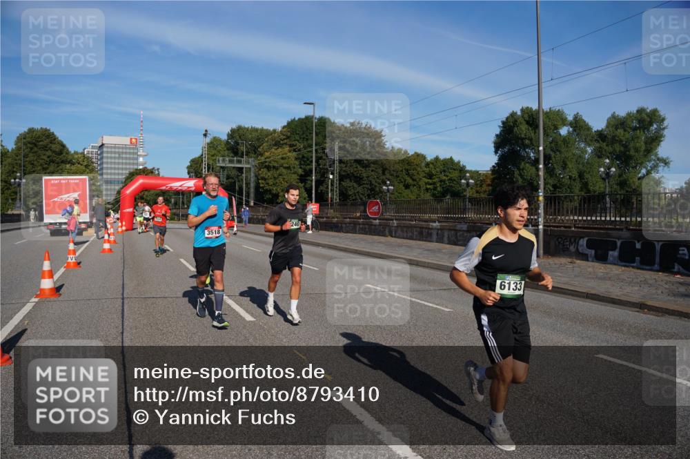 07.09.2025 - BARMER Alsterlauf Yannick Fuchs http://msf.ph/oto/8793410 07.09.2025 09:43:14 Laufen 3518, 6133 meine-sportfotos.de