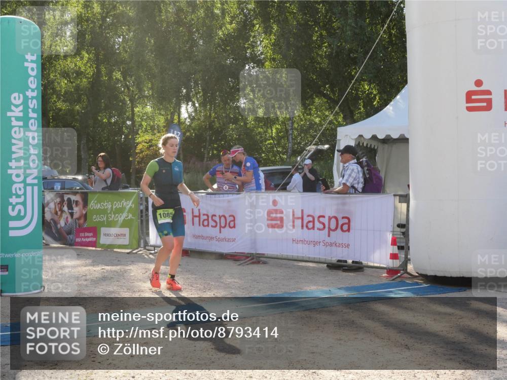 07.09.2025 - 19. Norderstedt Triathlon Zöllner http://msf.ph/oto/8793414 07.09.2025 16:36:33 Ziel 482, 1085 meine-sportfotos.de