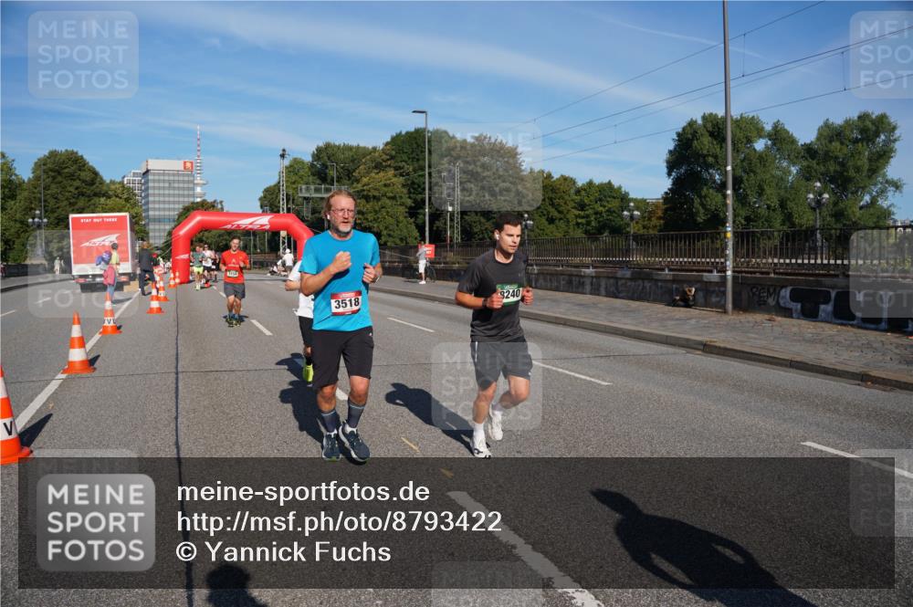 07.09.2025 - BARMER Alsterlauf Yannick Fuchs http://msf.ph/oto/8793422 07.09.2025 09:43:14 Laufen 3518, 9240 meine-sportfotos.de