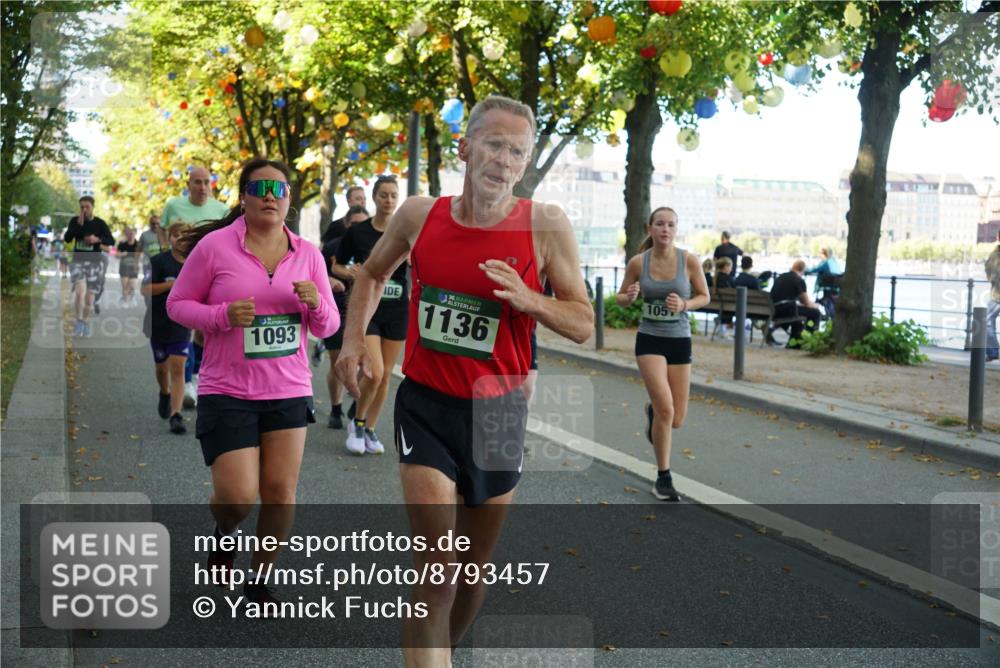 07.09.2025 - BARMER Alsterlauf Yannick Fuchs http://msf.ph/oto/8793457 07.09.2025 11:40:47 Laufen 1093, 36, 1136, 105 meine-sportfotos.de