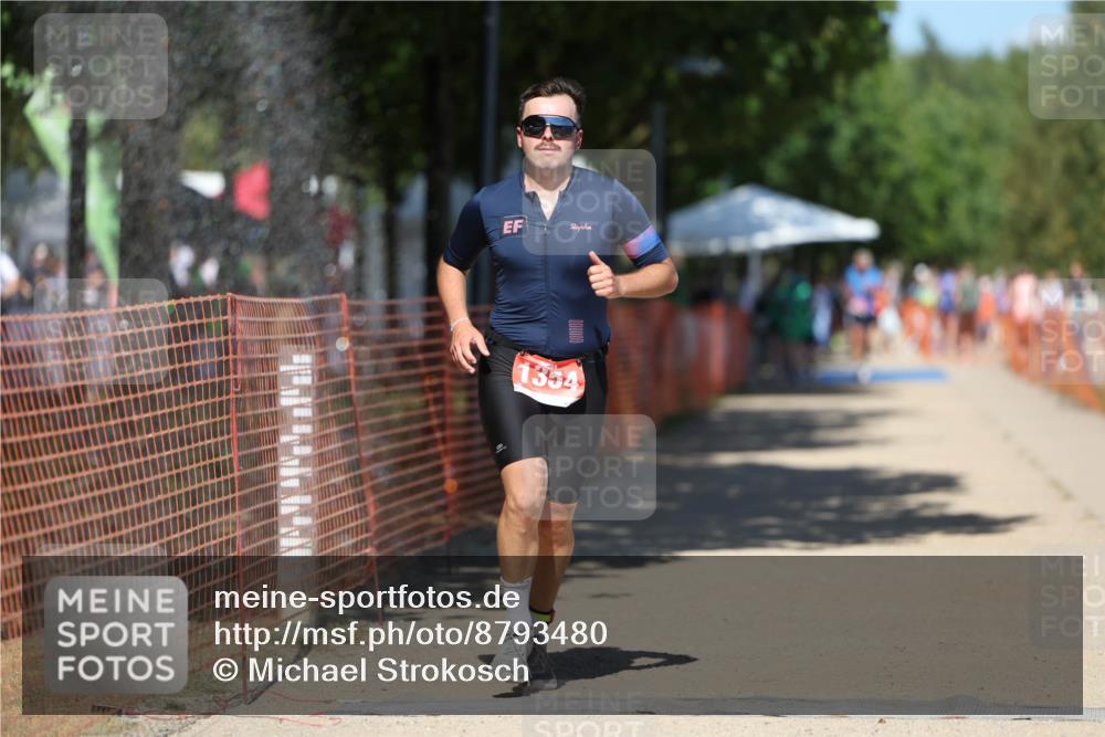 07.09.2025 - 19. Norderstedt Triathlon Michael Strokosch http://msf.ph/oto/8793480 07.09.2025 13:43:48 Laufen 1354 meine-sportfotos.de