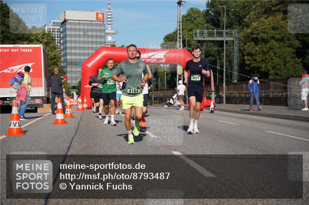 07.09.2025 - BARMER Alsterlauf Yannick Fuchs http://msf.ph/oto/8793487 07.09.2025 09:43:19 Laufen 6425, 5018, 4164, 3411 meine-sportfotos.de