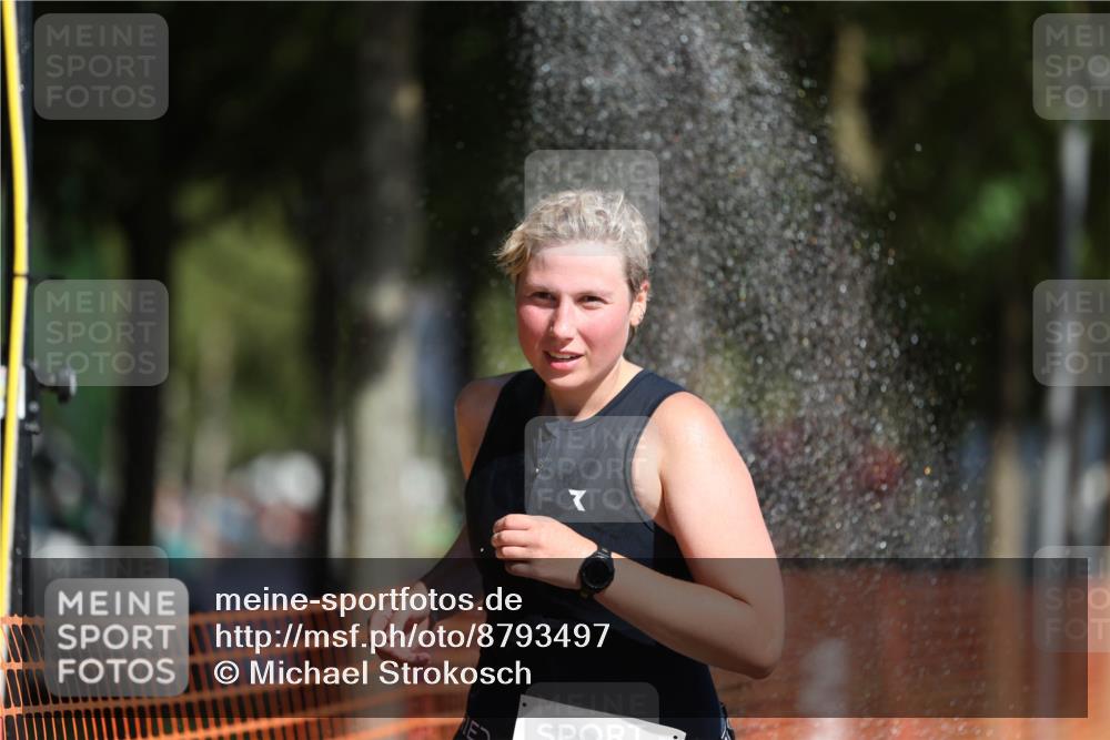 07.09.2025 - 19. Norderstedt Triathlon Michael Strokosch http://msf.ph/oto/8793497 07.09.2025 11:48:38 Laufen 231, 1341 meine-sportfotos.de