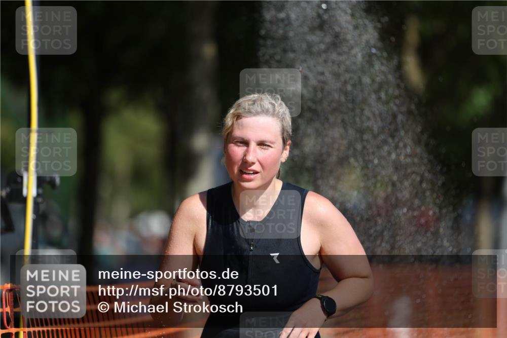 07.09.2025 - 19. Norderstedt Triathlon Michael Strokosch http://msf.ph/oto/8793501 07.09.2025 11:48:38 Laufen 231, 1341 meine-sportfotos.de