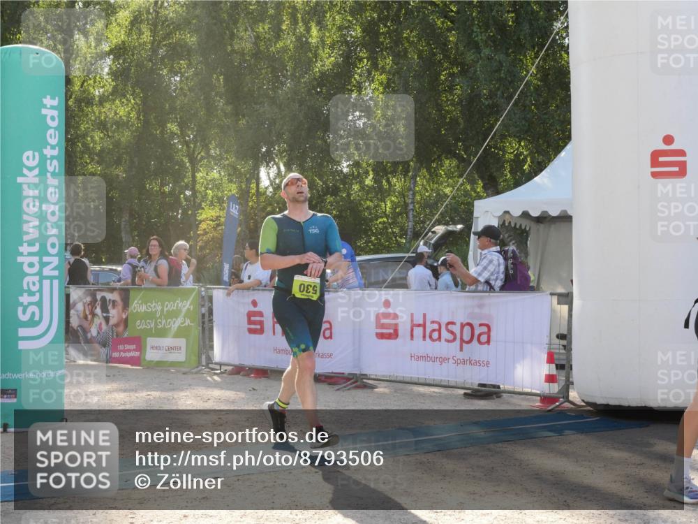 07.09.2025 - 19. Norderstedt Triathlon Zöllner http://msf.ph/oto/8793506 07.09.2025 16:37:16 Ziel 530, 1065, 1495 meine-sportfotos.de