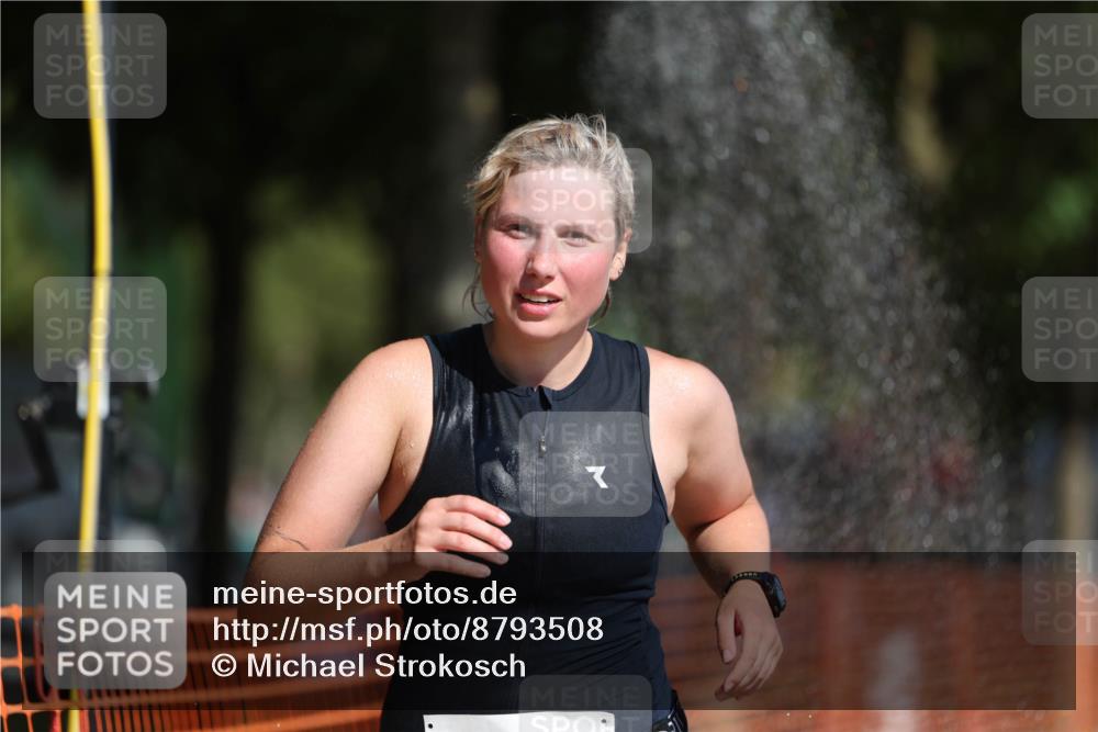 07.09.2025 - 19. Norderstedt Triathlon Michael Strokosch http://msf.ph/oto/8793508 07.09.2025 11:48:38 Laufen 231, 1341 meine-sportfotos.de
