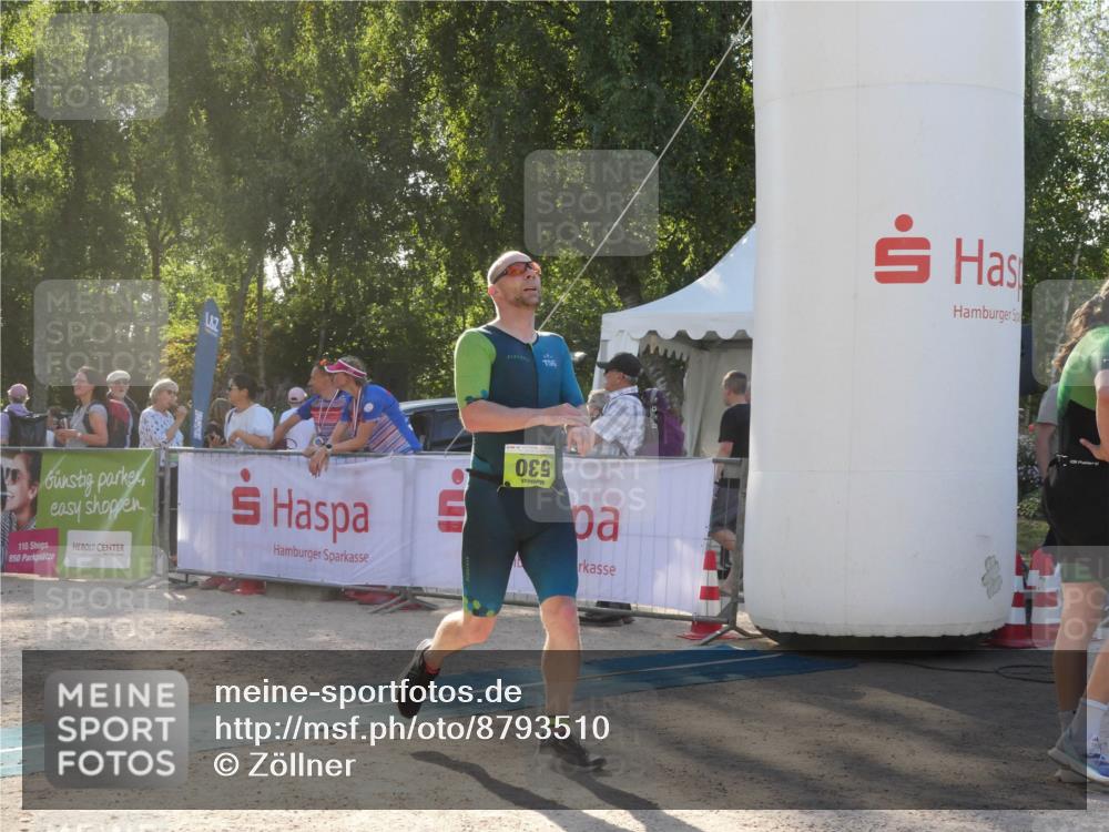 07.09.2025 - 19. Norderstedt Triathlon Zöllner http://msf.ph/oto/8793510 07.09.2025 16:37:17 Ziel 530, 1065, 1495 meine-sportfotos.de