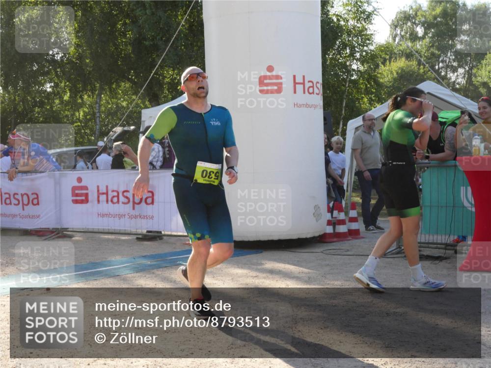 07.09.2025 - 19. Norderstedt Triathlon Zöllner http://msf.ph/oto/8793513 07.09.2025 16:37:17 Ziel 530, 1065, 1495 meine-sportfotos.de