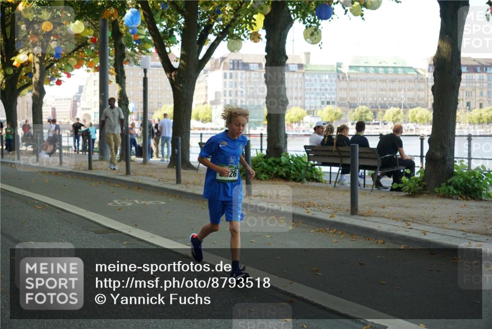 07.09.2025 - BARMER Alsterlauf Yannick Fuchs http://msf.ph/oto/8793518 07.09.2025 11:41:07 Laufen 26 meine-sportfotos.de