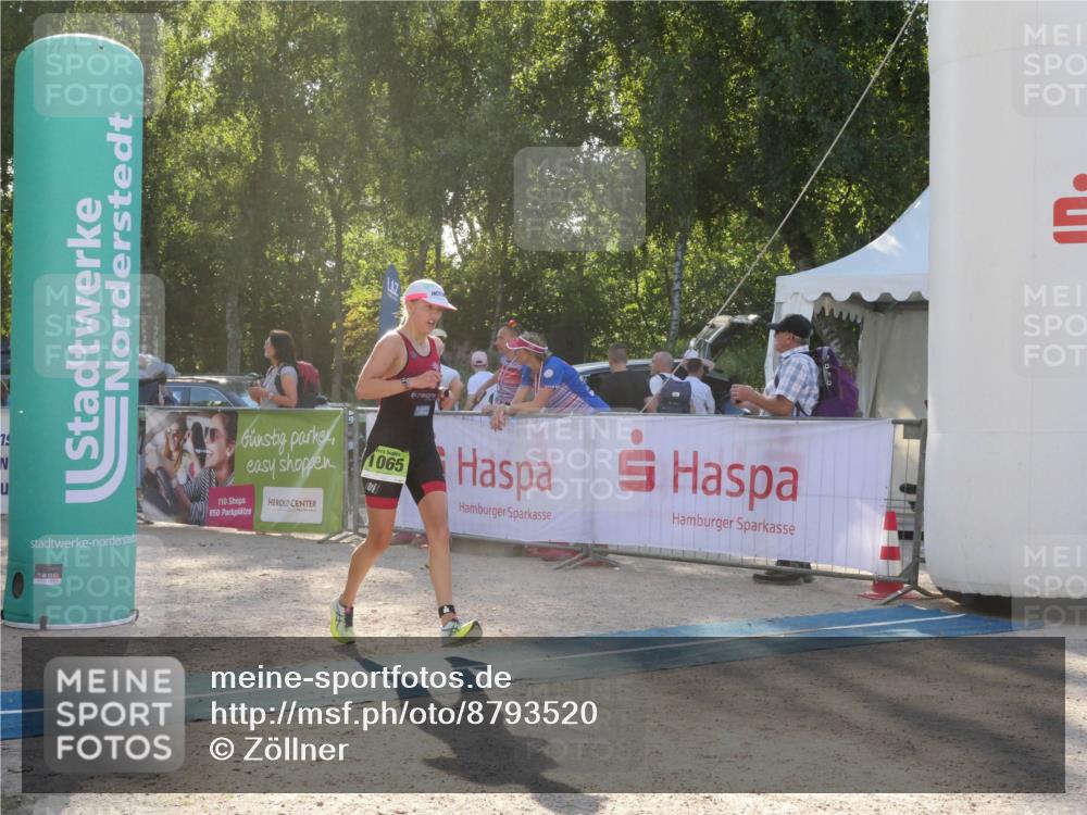 07.09.2025 - 19. Norderstedt Triathlon Zöllner http://msf.ph/oto/8793520 07.09.2025 16:37:20 Ziel 530, 1065, 1495 meine-sportfotos.de