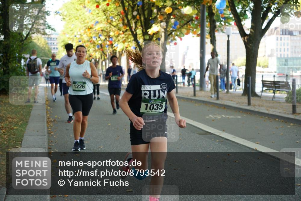 07.09.2025 - BARMER Alsterlauf Yannick Fuchs http://msf.ph/oto/8793542 07.09.2025 11:41:09 Laufen 1226, 2024, 1035 meine-sportfotos.de