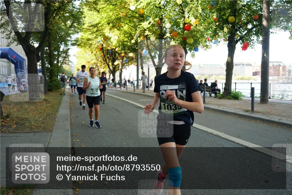 07.09.2025 - BARMER Alsterlauf Yannick Fuchs http://msf.ph/oto/8793550 07.09.2025 11:41:10 Laufen 1226, 2024, 1035 meine-sportfotos.de