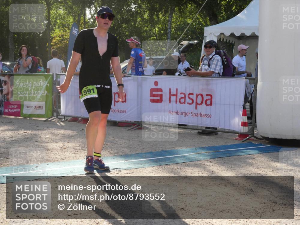 07.09.2025 - 19. Norderstedt Triathlon Zöllner http://msf.ph/oto/8793552 07.09.2025 16:37:33 Ziel 1527, 1533, 1591, 1610, 1624 meine-sportfotos.de