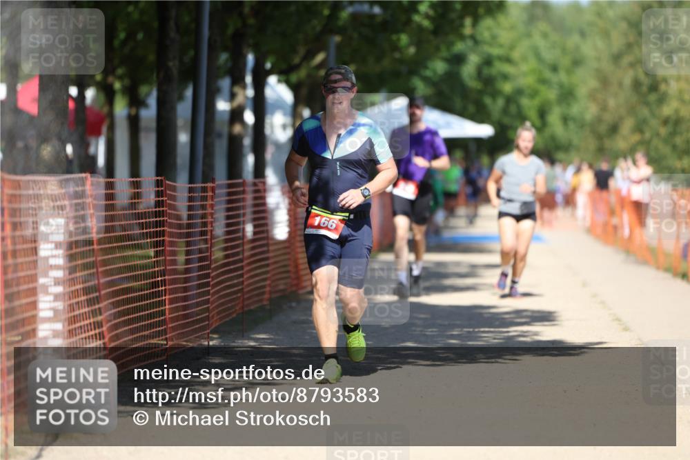 07.09.2025 - 19. Norderstedt Triathlon Michael Strokosch http://msf.ph/oto/8793583 07.09.2025 13:44:24 Laufen 166, 298, 314 meine-sportfotos.de