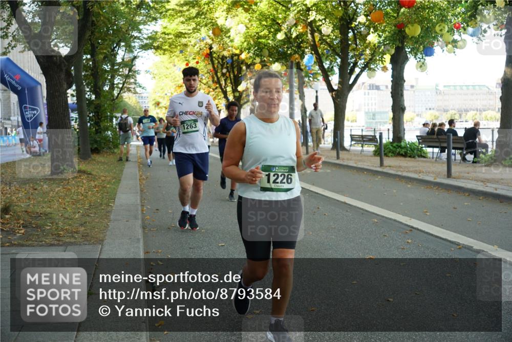 07.09.2025 - BARMER Alsterlauf Yannick Fuchs http://msf.ph/oto/8793584 07.09.2025 11:41:11 Laufen 24, 1263, 6, 1226 meine-sportfotos.de