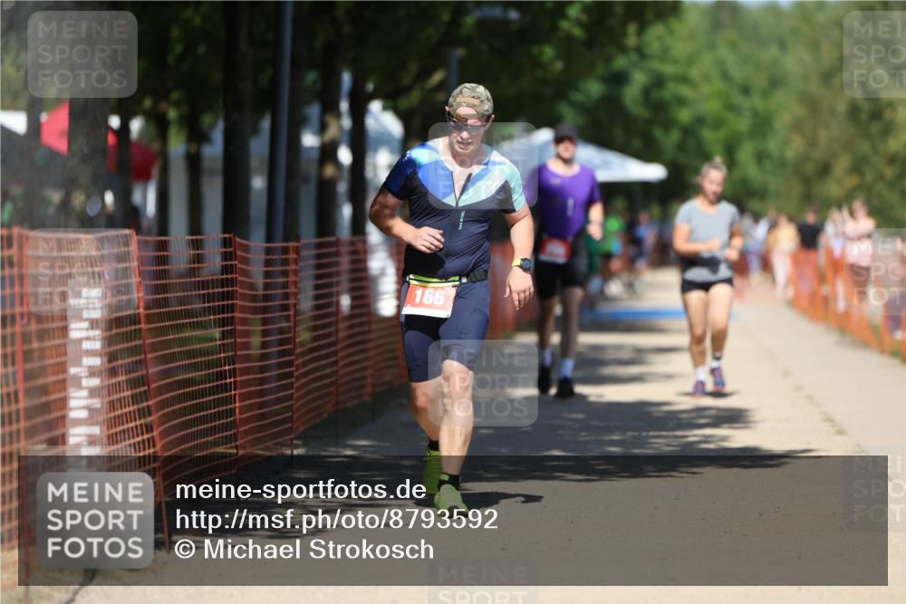 07.09.2025 - 19. Norderstedt Triathlon Michael Strokosch http://msf.ph/oto/8793592 07.09.2025 13:44:24 Laufen 166, 298, 314 meine-sportfotos.de