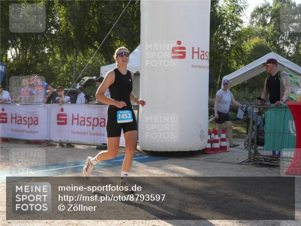 07.09.2025 - 19. Norderstedt Triathlon Zöllner http://msf.ph/oto/8793597 07.09.2025 16:37:57 Ziel 1453 meine-sportfotos.de
