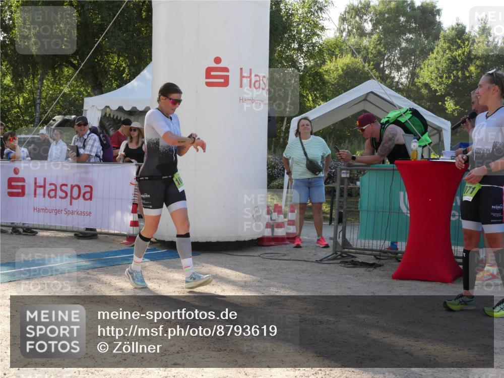 07.09.2025 - 19. Norderstedt Triathlon Zöllner http://msf.ph/oto/8793619 07.09.2025 16:38:18 Ziel 529, 1068, 1563 meine-sportfotos.de