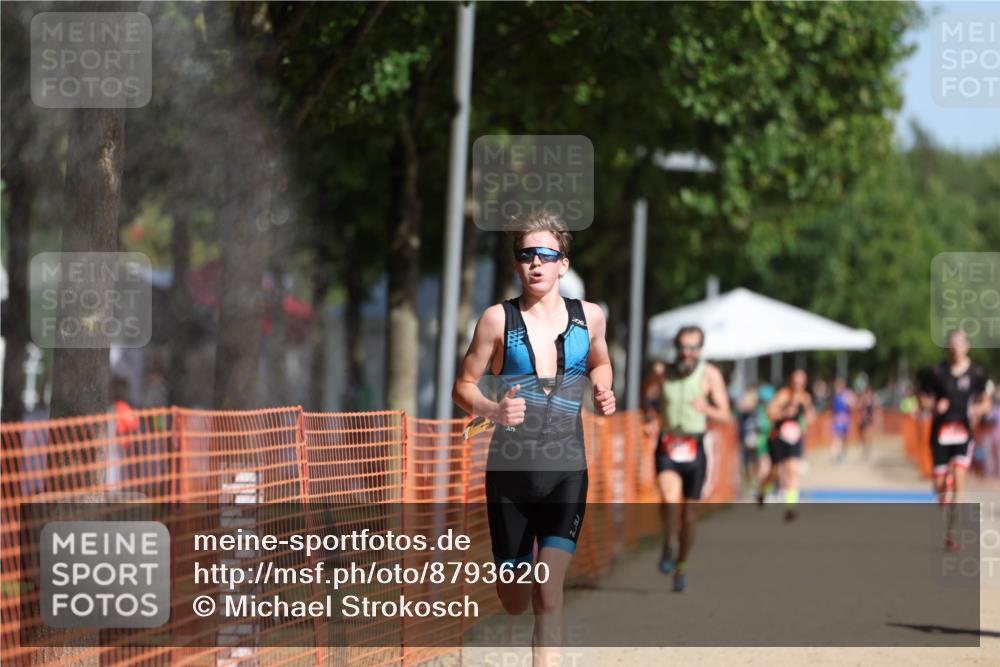07.09.2025 - 19. Norderstedt Triathlon Michael Strokosch http://msf.ph/oto/8793620 07.09.2025 11:48:59 Laufen 196, 1171, 1355, 1394 meine-sportfotos.de
