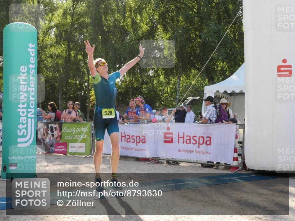 07.09.2025 - 19. Norderstedt Triathlon Zöllner http://msf.ph/oto/8793630 07.09.2025 16:38:21 Ziel 529, 1068, 1554 meine-sportfotos.de