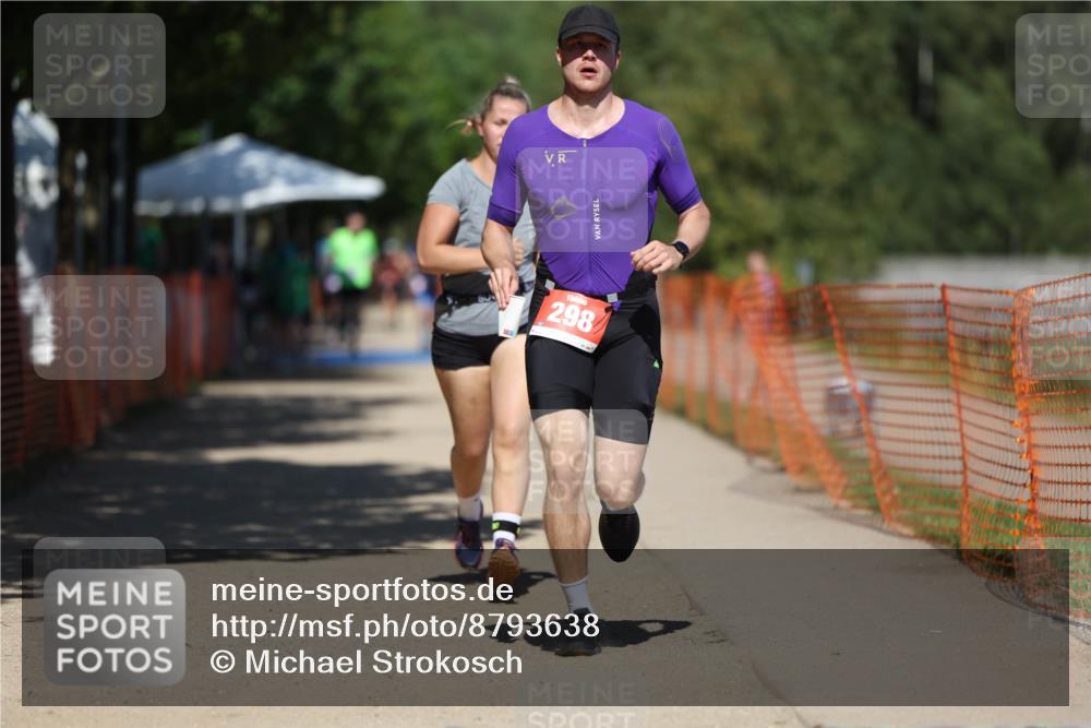 07.09.2025 - 19. Norderstedt Triathlon Michael Strokosch http://msf.ph/oto/8793638 07.09.2025 13:44:29 Laufen 166, 298, 314 meine-sportfotos.de