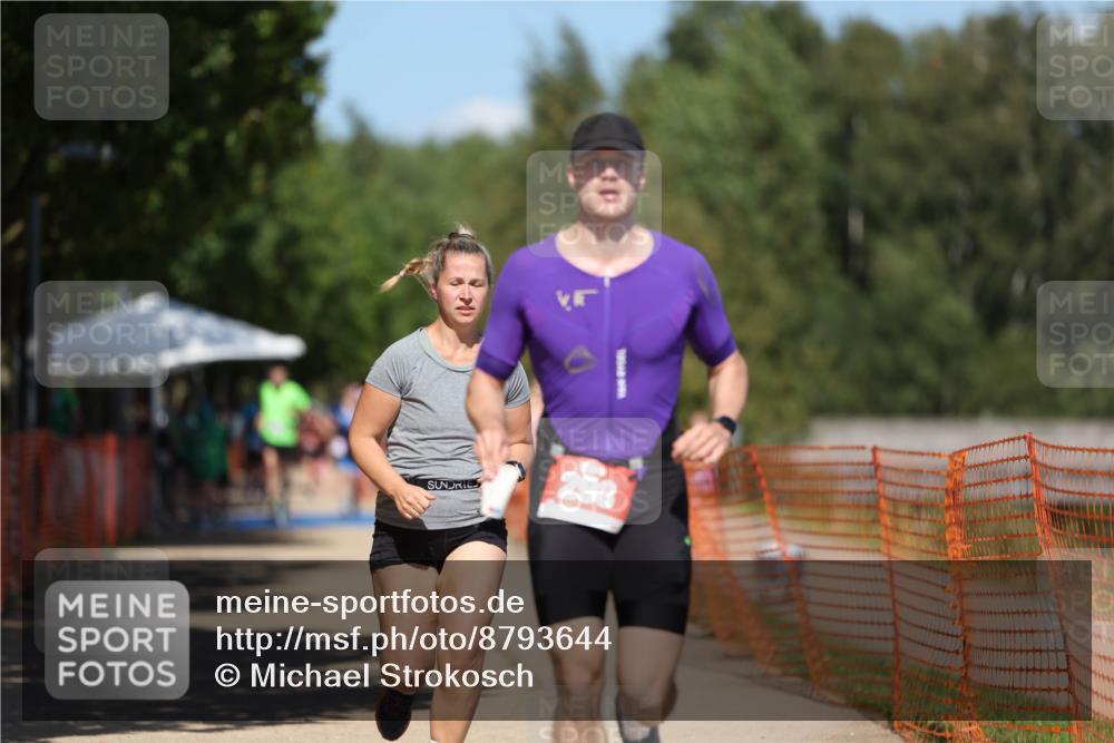 07.09.2025 - 19. Norderstedt Triathlon Michael Strokosch http://msf.ph/oto/8793644 07.09.2025 13:44:30 Laufen 166, 298, 314 meine-sportfotos.de