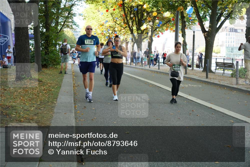 07.09.2025 - BARMER Alsterlauf Yannick Fuchs http://msf.ph/oto/8793646 07.09.2025 11:41:17 Laufen 1149, 50, 4054 meine-sportfotos.de