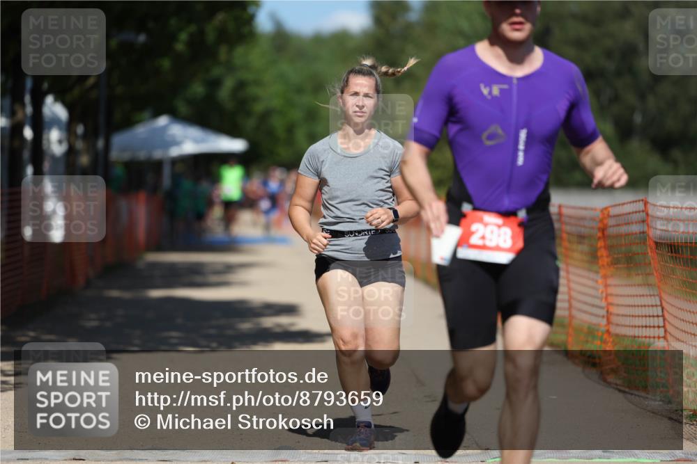 07.09.2025 - 19. Norderstedt Triathlon Michael Strokosch http://msf.ph/oto/8793659 07.09.2025 13:44:31 Laufen 166, 298, 314 meine-sportfotos.de