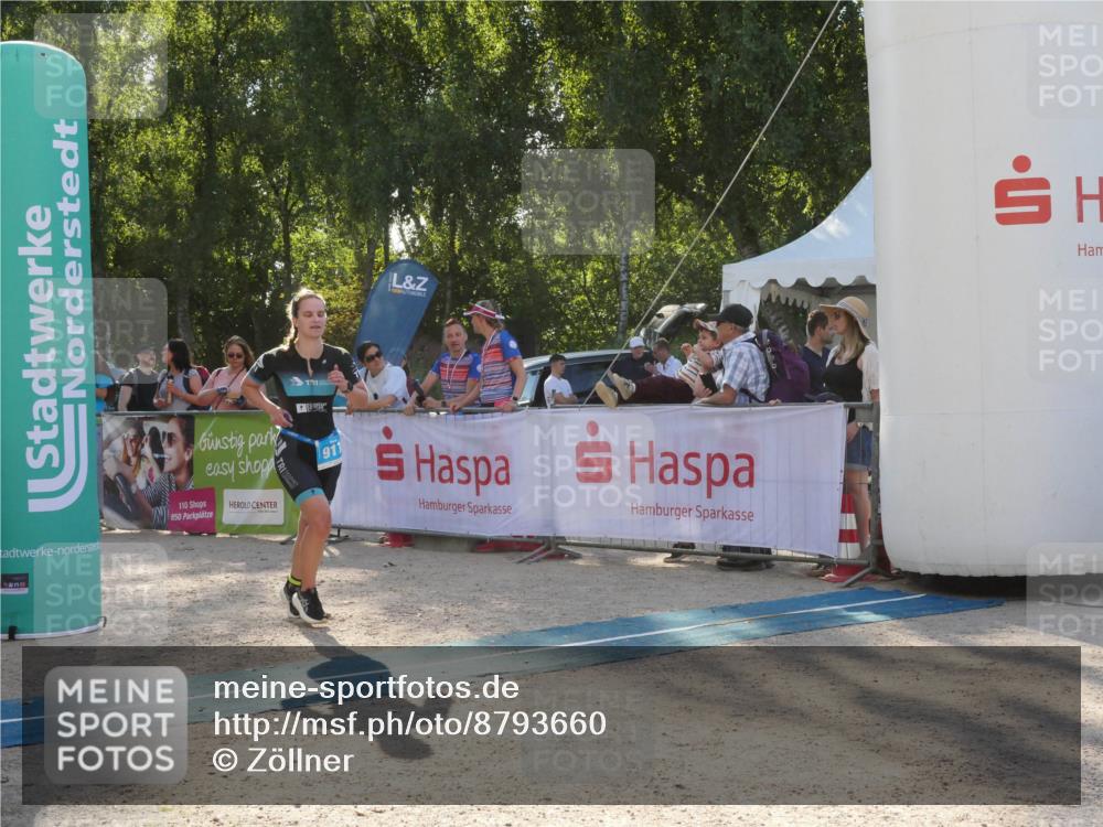 07.09.2025 - 19. Norderstedt Triathlon Zöllner http://msf.ph/oto/8793660 07.09.2025 16:38:43 Ziel 536, 917 meine-sportfotos.de