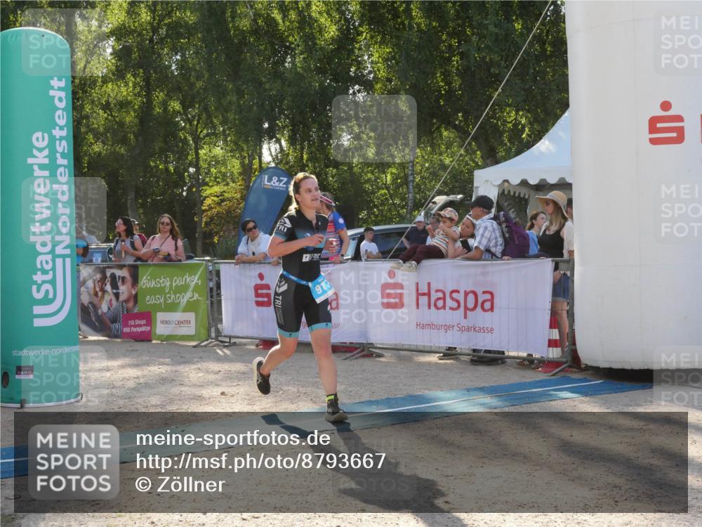 07.09.2025 - 19. Norderstedt Triathlon Zöllner http://msf.ph/oto/8793667 07.09.2025 16:38:43 Ziel 536, 917 meine-sportfotos.de