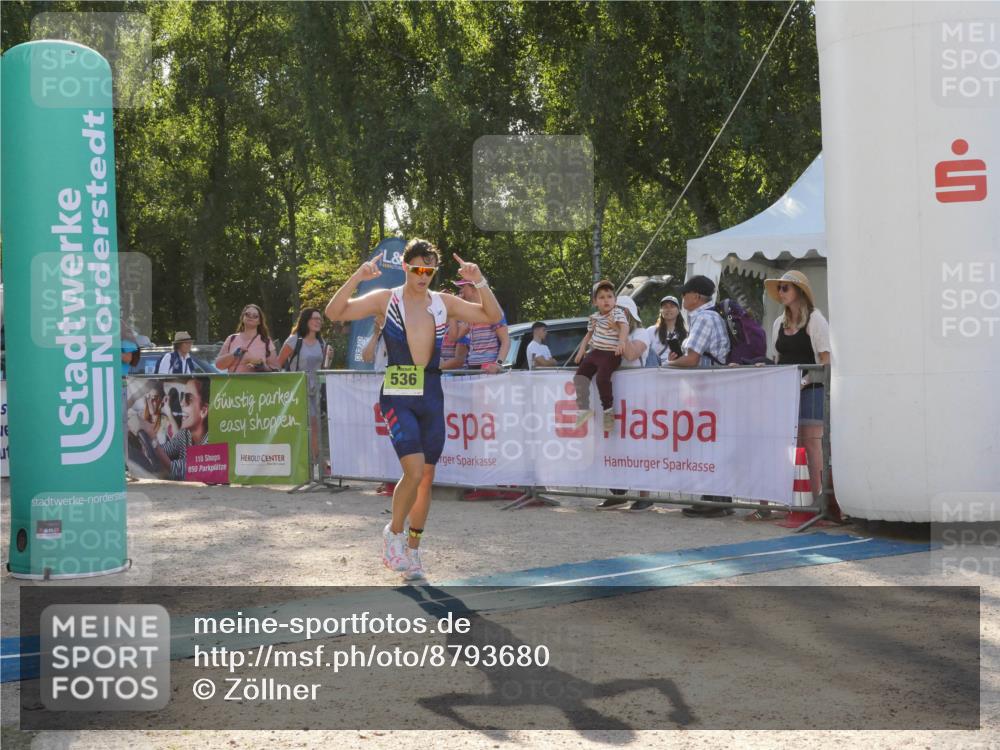 07.09.2025 - 19. Norderstedt Triathlon Zöllner http://msf.ph/oto/8793680 07.09.2025 16:38:46 Ziel 536, 917, 1481 meine-sportfotos.de