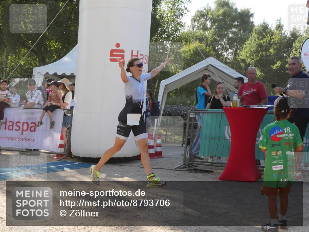 07.09.2025 - 19. Norderstedt Triathlon Zöllner http://msf.ph/oto/8793706 07.09.2025 16:38:58 Ziel 1070, 1625 meine-sportfotos.de
