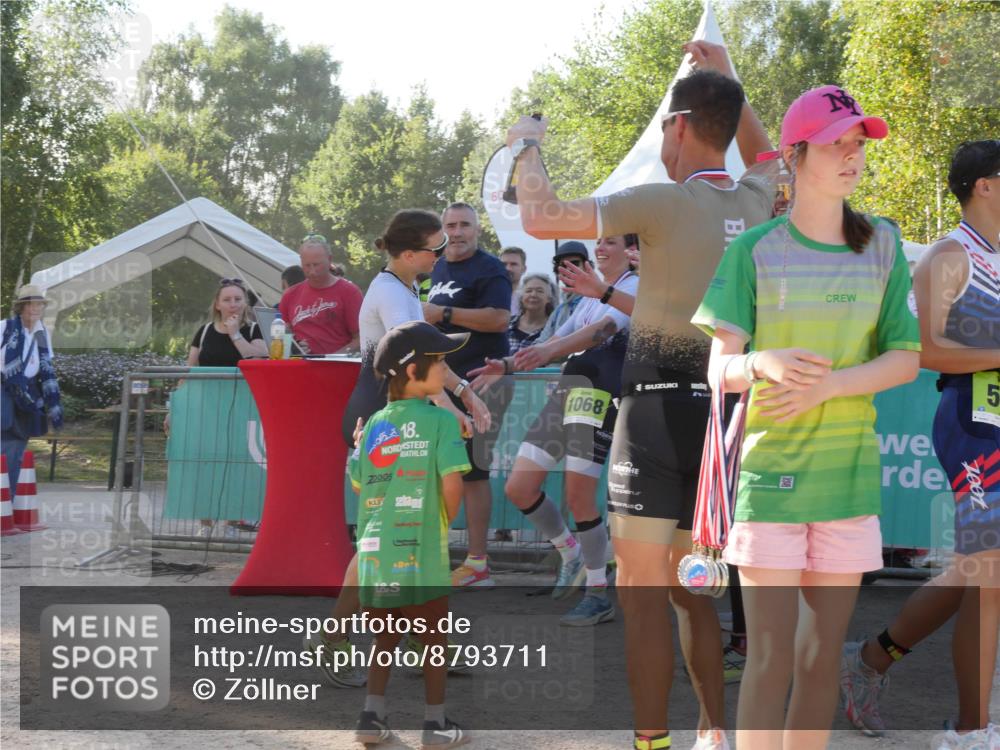 07.09.2025 - 19. Norderstedt Triathlon Zöllner http://msf.ph/oto/8793711 07.09.2025 16:38:59 Ziel 1070, 1625 meine-sportfotos.de
