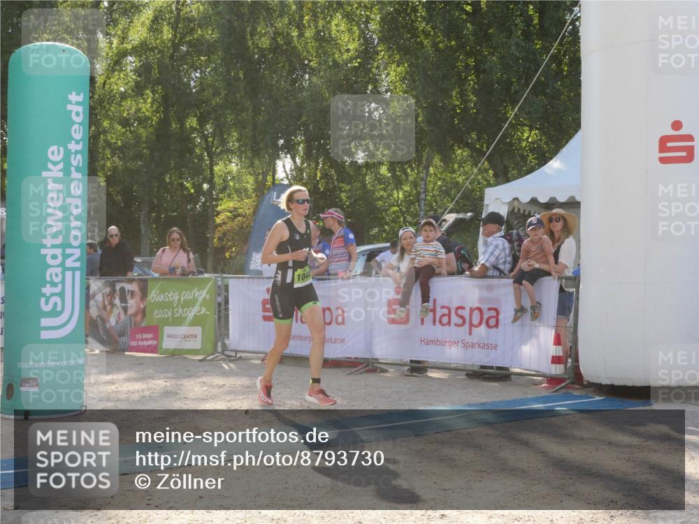07.09.2025 - 19. Norderstedt Triathlon Zöllner http://msf.ph/oto/8793730 07.09.2025 16:39:06 Ziel 1044, 1625 meine-sportfotos.de