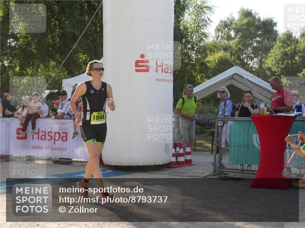 07.09.2025 - 19. Norderstedt Triathlon Zöllner http://msf.ph/oto/8793737 07.09.2025 16:39:08 Ziel 1044 meine-sportfotos.de