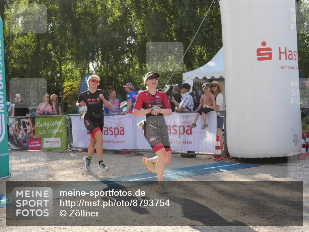 07.09.2025 - 19. Norderstedt Triathlon Zöllner http://msf.ph/oto/8793754 07.09.2025 16:39:34 Ziel 1060, 1067, 1073, 1105, 1550 meine-sportfotos.de
