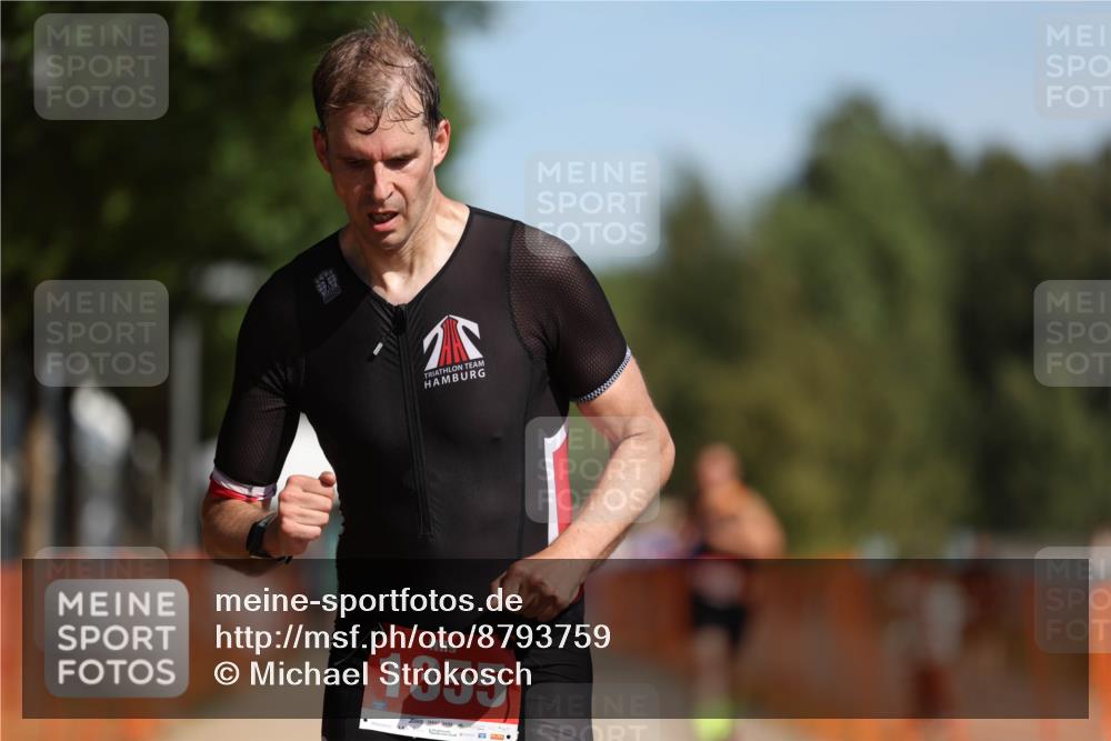 07.09.2025 - 19. Norderstedt Triathlon Michael Strokosch http://msf.ph/oto/8793759 07.09.2025 11:49:08 Laufen 196, 1278, 1355, 1394 meine-sportfotos.de