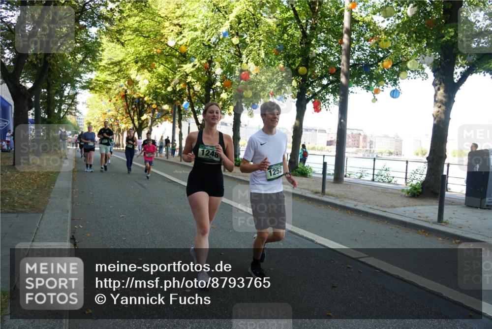07.09.2025 - BARMER Alsterlauf Yannick Fuchs http://msf.ph/oto/8793765 07.09.2025 11:41:26 Laufen 1248, 1252 meine-sportfotos.de