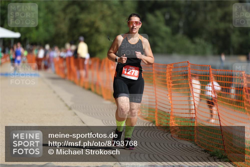 07.09.2025 - 19. Norderstedt Triathlon Michael Strokosch http://msf.ph/oto/8793768 07.09.2025 11:49:13 Laufen 1278 meine-sportfotos.de