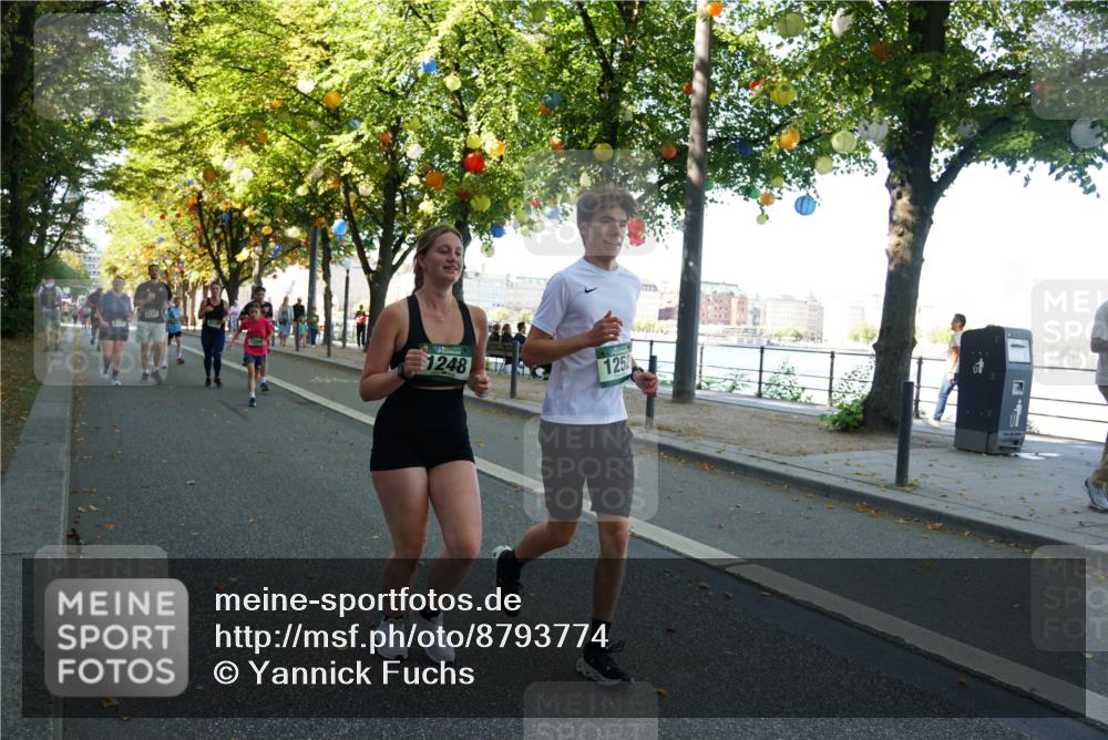 07.09.2025 - BARMER Alsterlauf Yannick Fuchs http://msf.ph/oto/8793774 07.09.2025 11:41:27 Laufen 1137, 23, 1204, 1248, 1252 meine-sportfotos.de