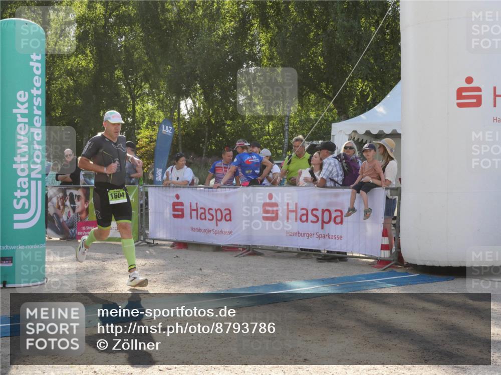 07.09.2025 - 19. Norderstedt Triathlon Zöllner http://msf.ph/oto/8793786 07.09.2025 16:40:01 Ziel 1604 meine-sportfotos.de