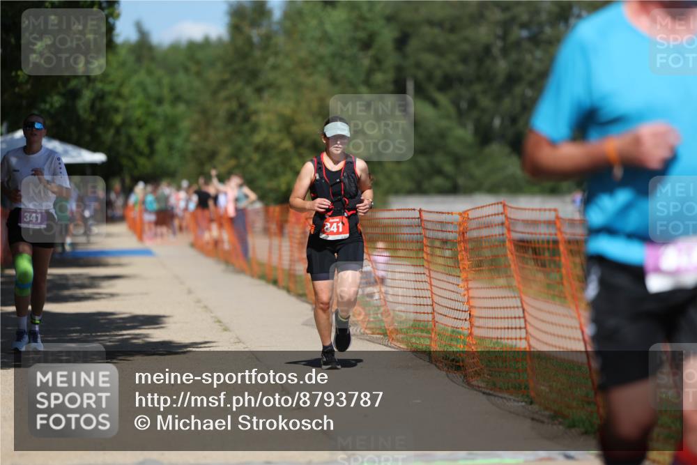 07.09.2025 - 19. Norderstedt Triathlon Michael Strokosch http://msf.ph/oto/8793787 07.09.2025 13:44:55 Laufen 315, 328, 341, 841 meine-sportfotos.de
