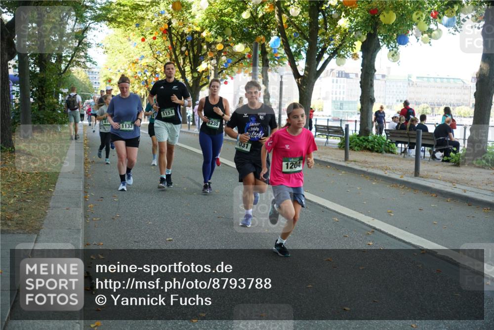 07.09.2025 - BARMER Alsterlauf Yannick Fuchs http://msf.ph/oto/8793788 07.09.2025 11:41:29 Laufen 1133, 1151, 8235, 10, 1031, 1204 meine-sportfotos.de