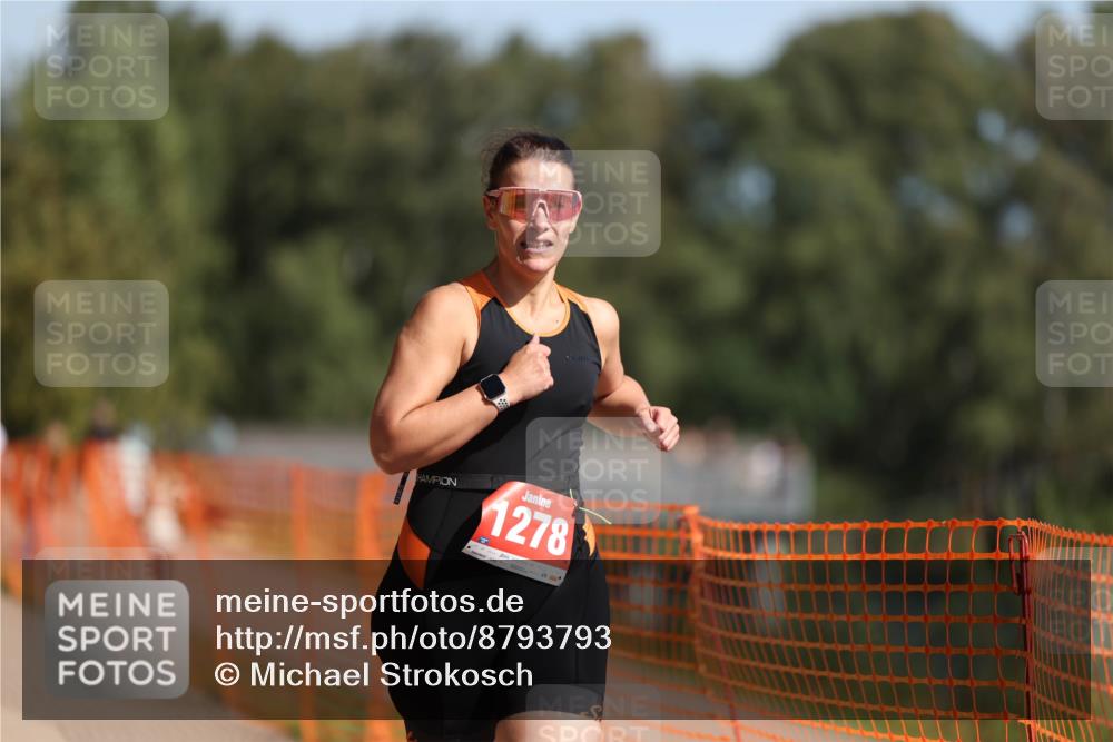07.09.2025 - 19. Norderstedt Triathlon Michael Strokosch http://msf.ph/oto/8793793 07.09.2025 11:49:15 Laufen 1278 meine-sportfotos.de