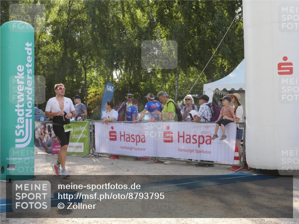 07.09.2025 - 19. Norderstedt Triathlon Zöllner http://msf.ph/oto/8793795 07.09.2025 16:40:11 Ziel 1582 meine-sportfotos.de