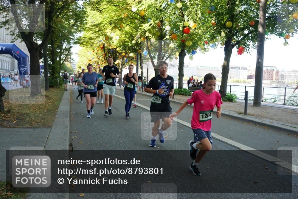 07.09.2025 - BARMER Alsterlauf Yannick Fuchs http://msf.ph/oto/8793801 07.09.2025 11:41:29 Laufen 1133, 141151, 8235, 1031, 10, 1204 meine-sportfotos.de