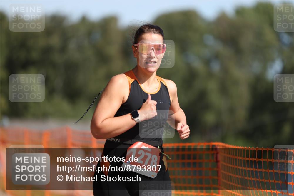 07.09.2025 - 19. Norderstedt Triathlon Michael Strokosch http://msf.ph/oto/8793807 07.09.2025 11:49:15 Laufen 1278 meine-sportfotos.de