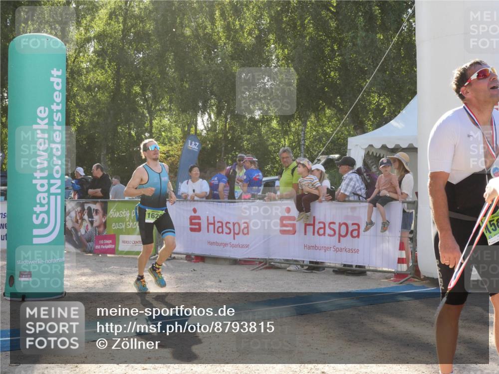 07.09.2025 - 19. Norderstedt Triathlon Zöllner http://msf.ph/oto/8793815 07.09.2025 16:40:25 Ziel 1620 meine-sportfotos.de